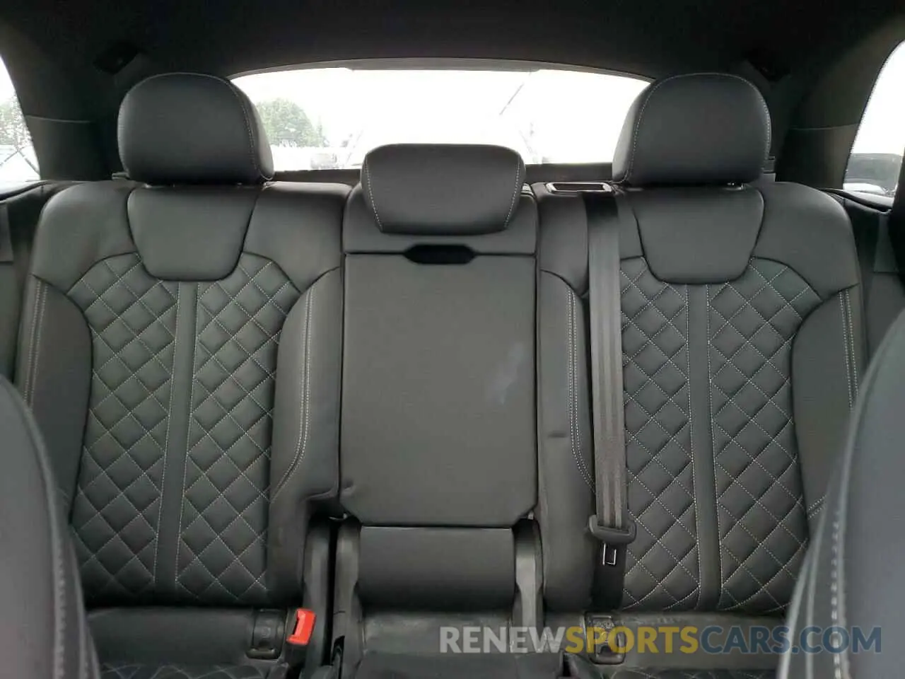 10 Photograph of a damaged car WA1C4AFY9P2014945 AUDI SQ5 2023