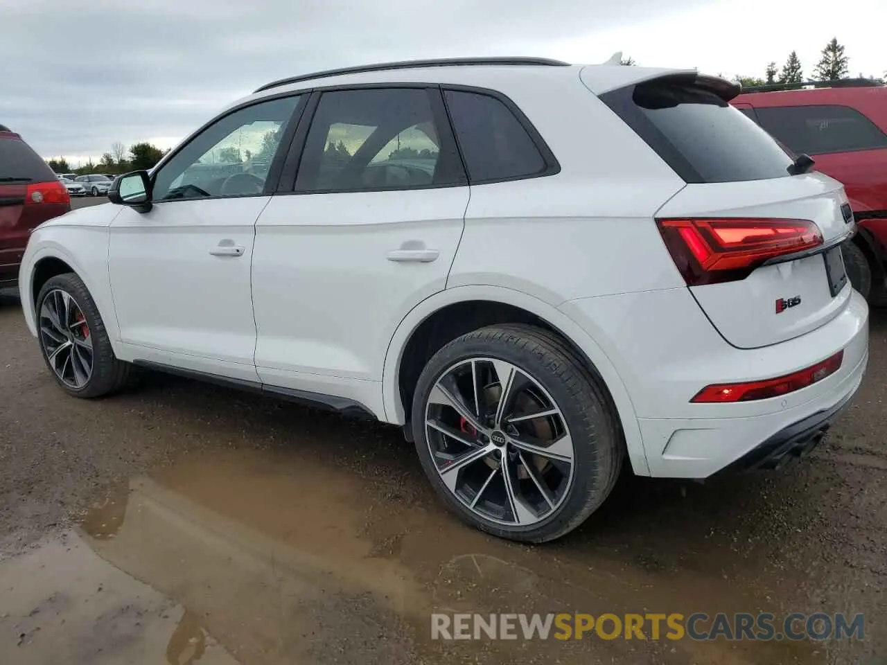 2 Photograph of a damaged car WA1C4AFY9P2014945 AUDI SQ5 2023