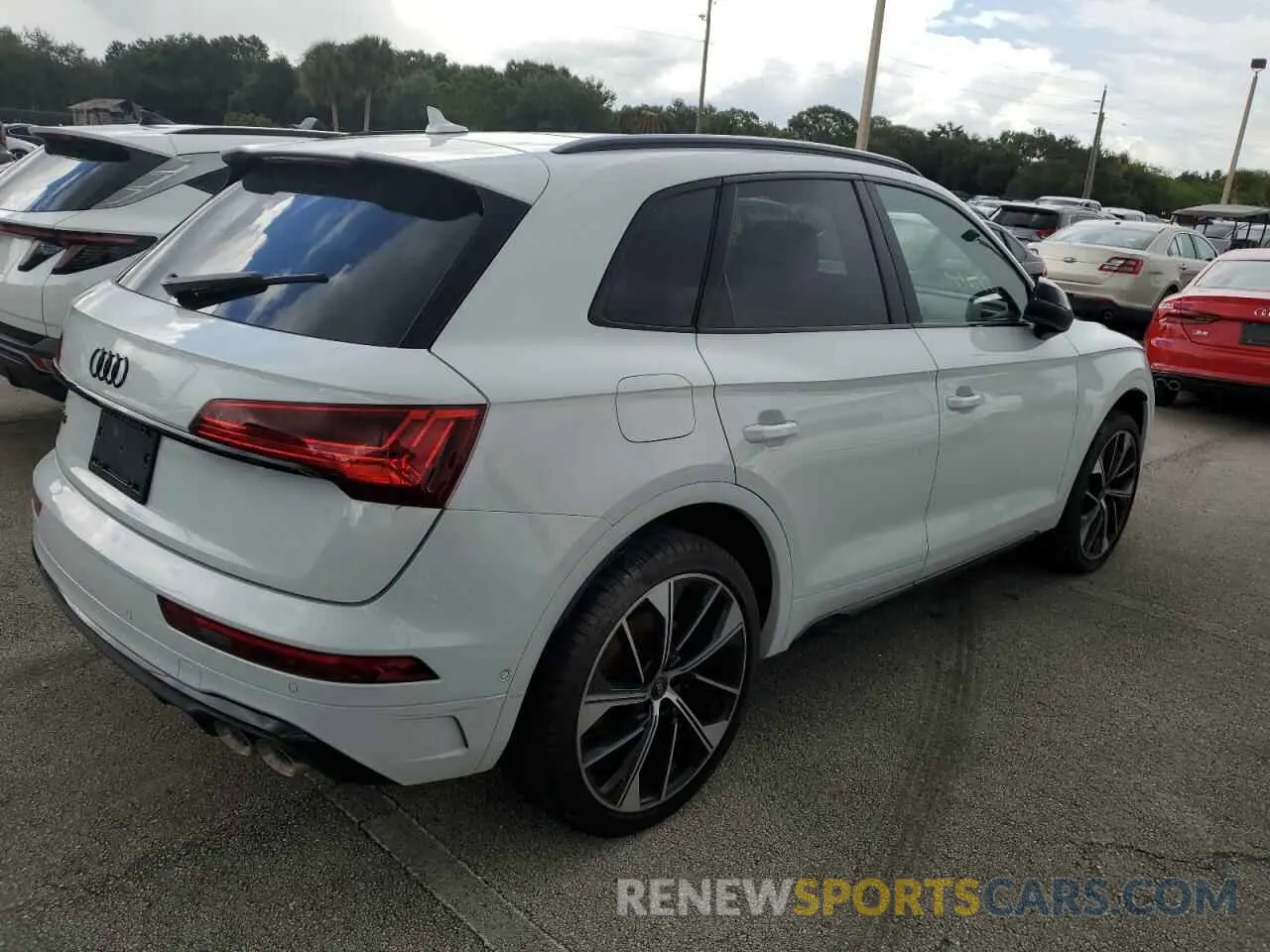 3 Photograph of a damaged car WA1C4AFYXP2167611 AUDI SQ5 2023