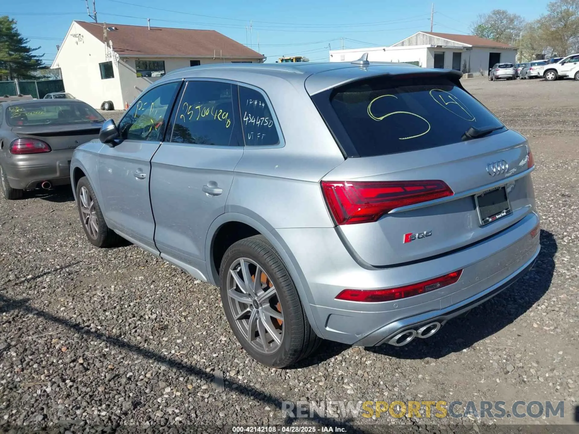 3 Photograph of a damaged car WA1A4AFYXR2128480 AUDI SQ5 2024