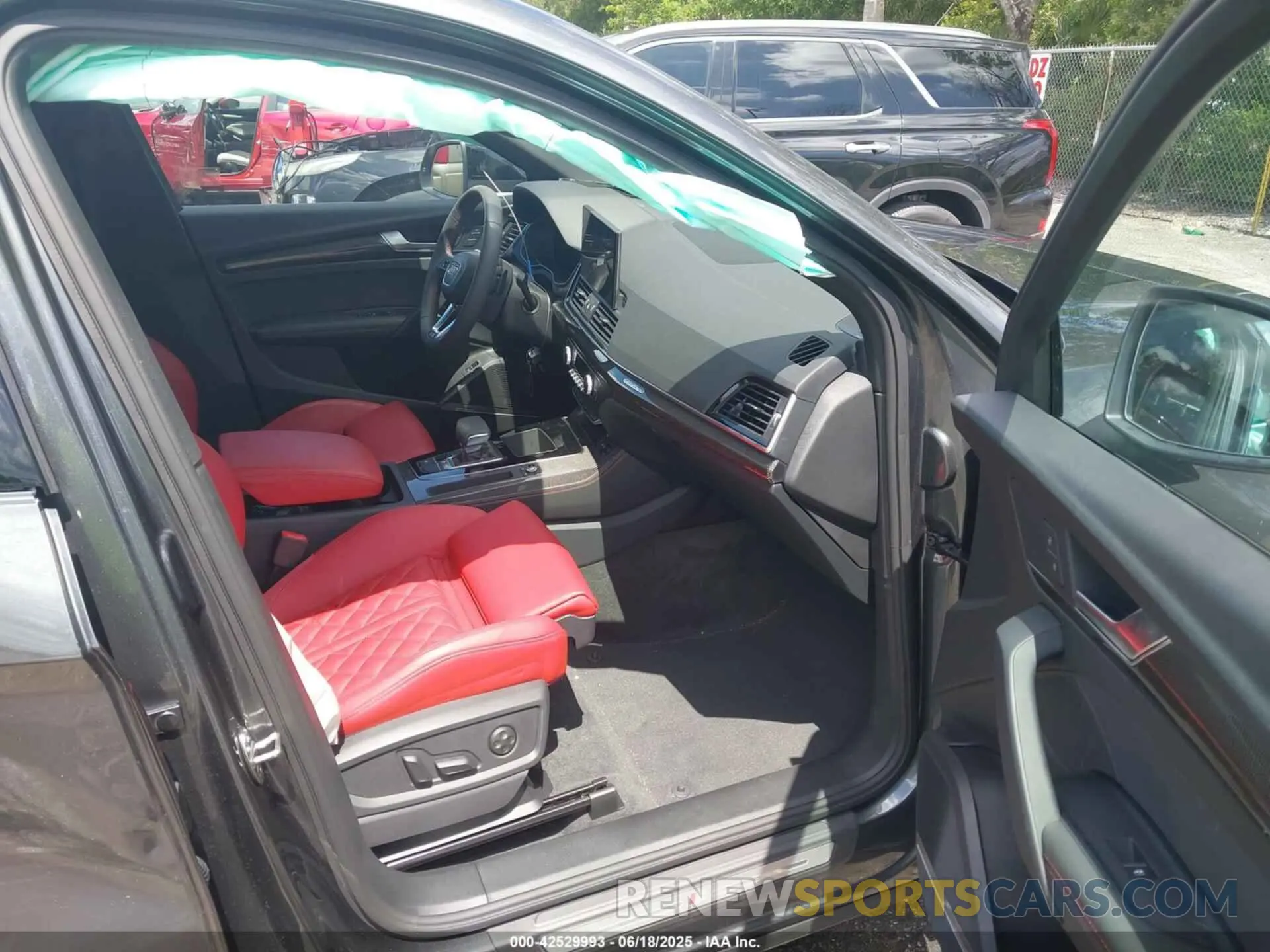 5 Photograph of a damaged car WA1B4AFY0R2011267 AUDI SQ5 2024