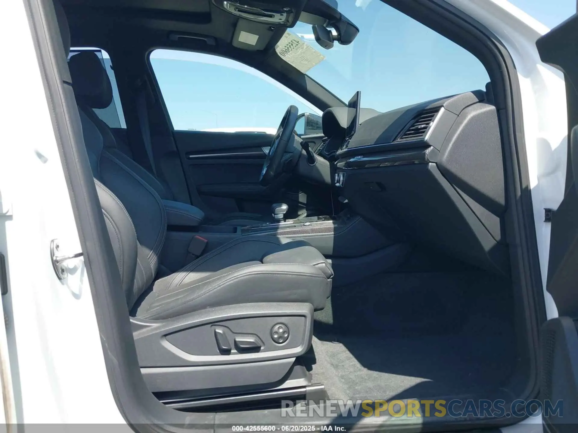 5 Photograph of a damaged car WA1B4AFY0R2036623 AUDI SQ5 2024