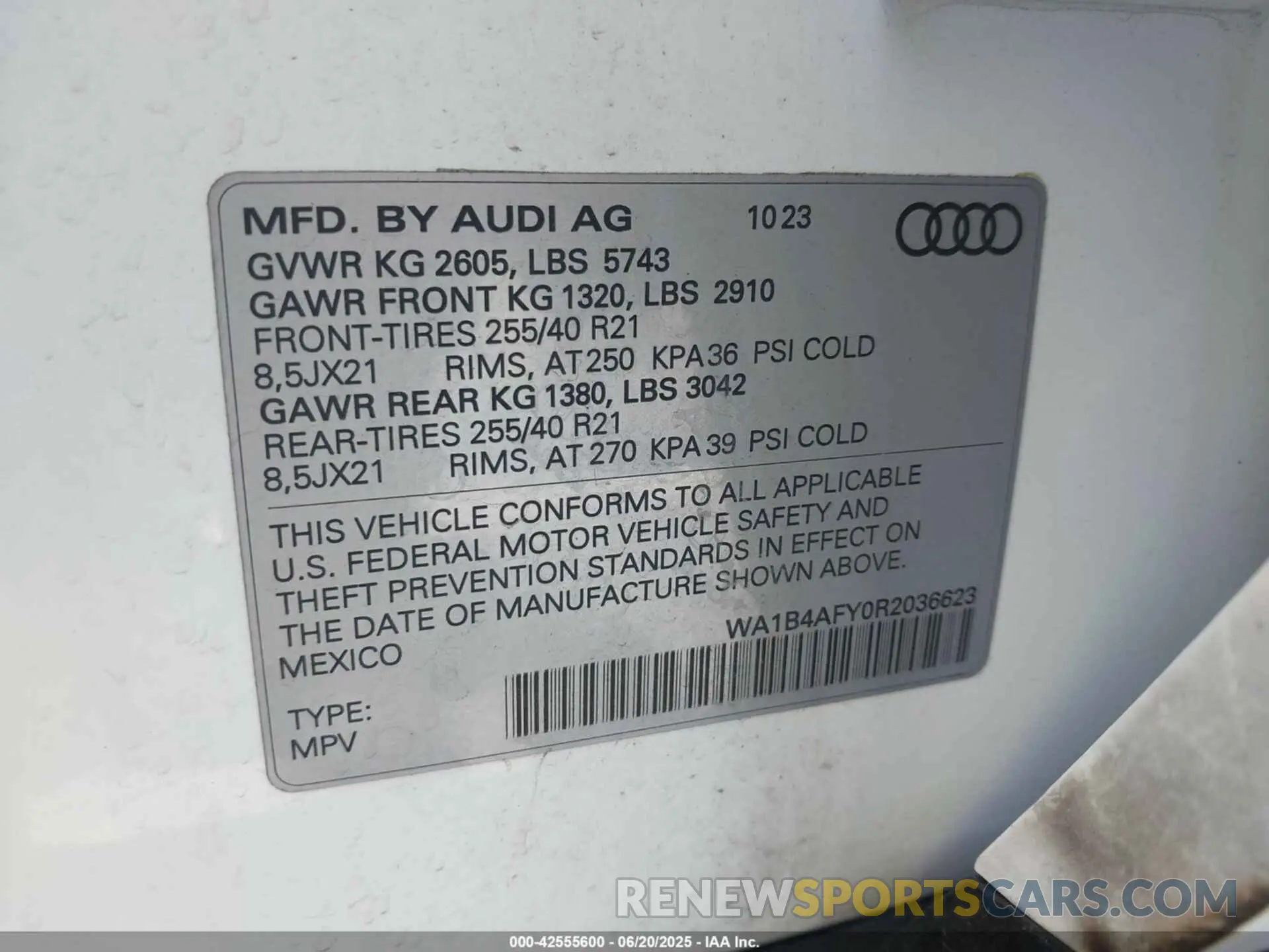 9 Photograph of a damaged car WA1B4AFY0R2036623 AUDI SQ5 2024