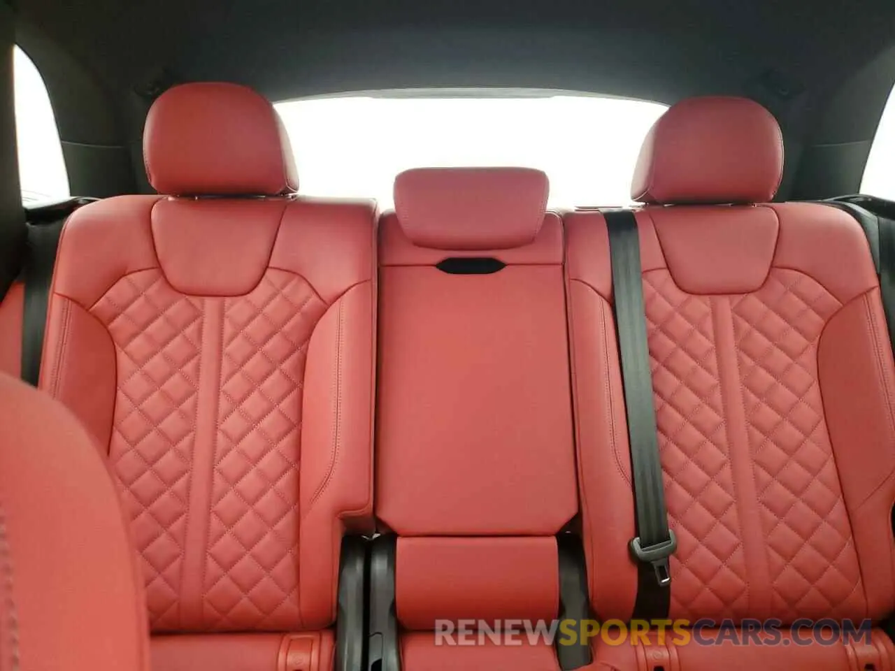 10 Photograph of a damaged car WA1B4AFY0R2062235 AUDI SQ5 2024
