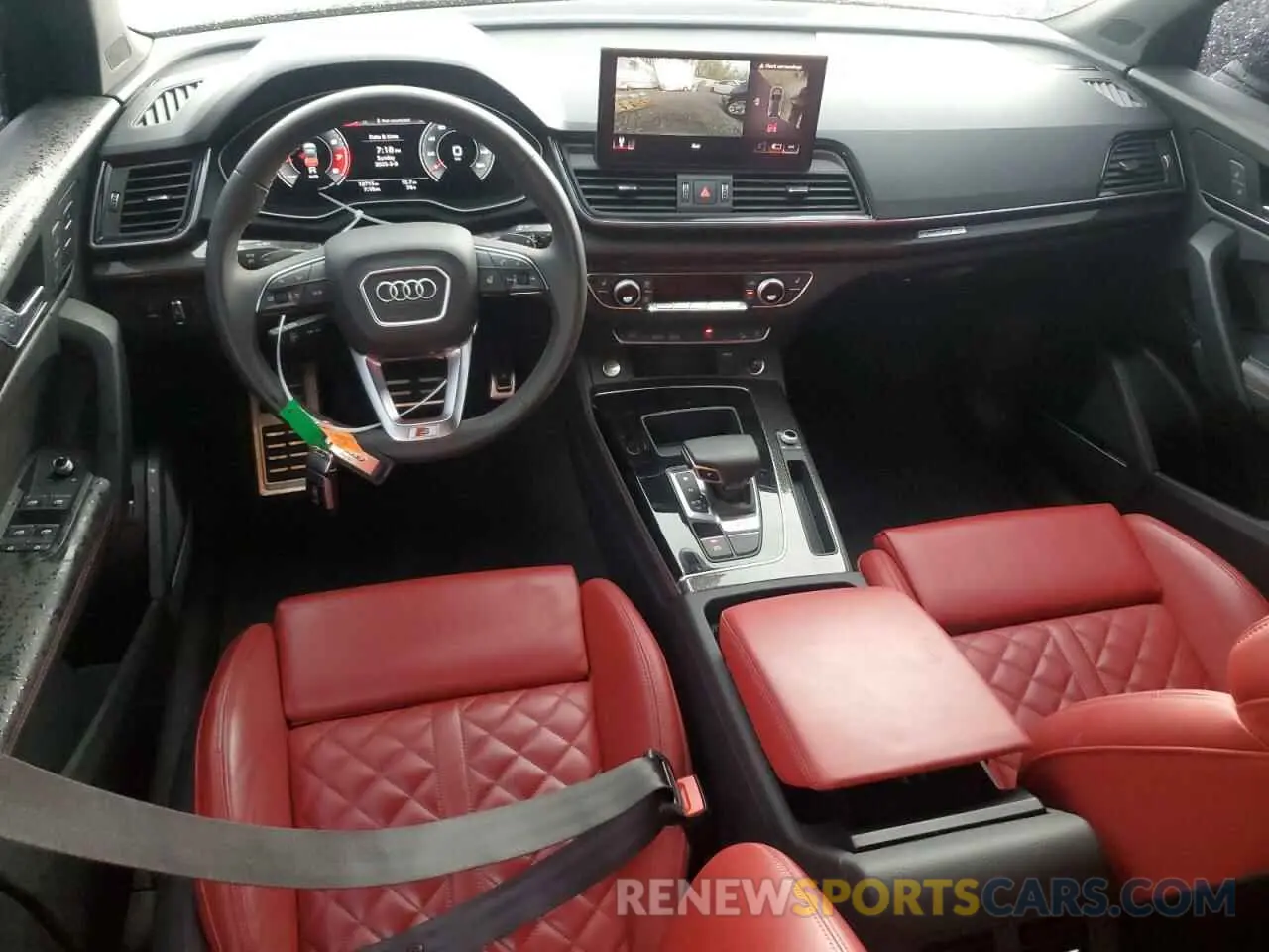 8 Photograph of a damaged car WA1B4AFY1R2048277 AUDI SQ5 2024