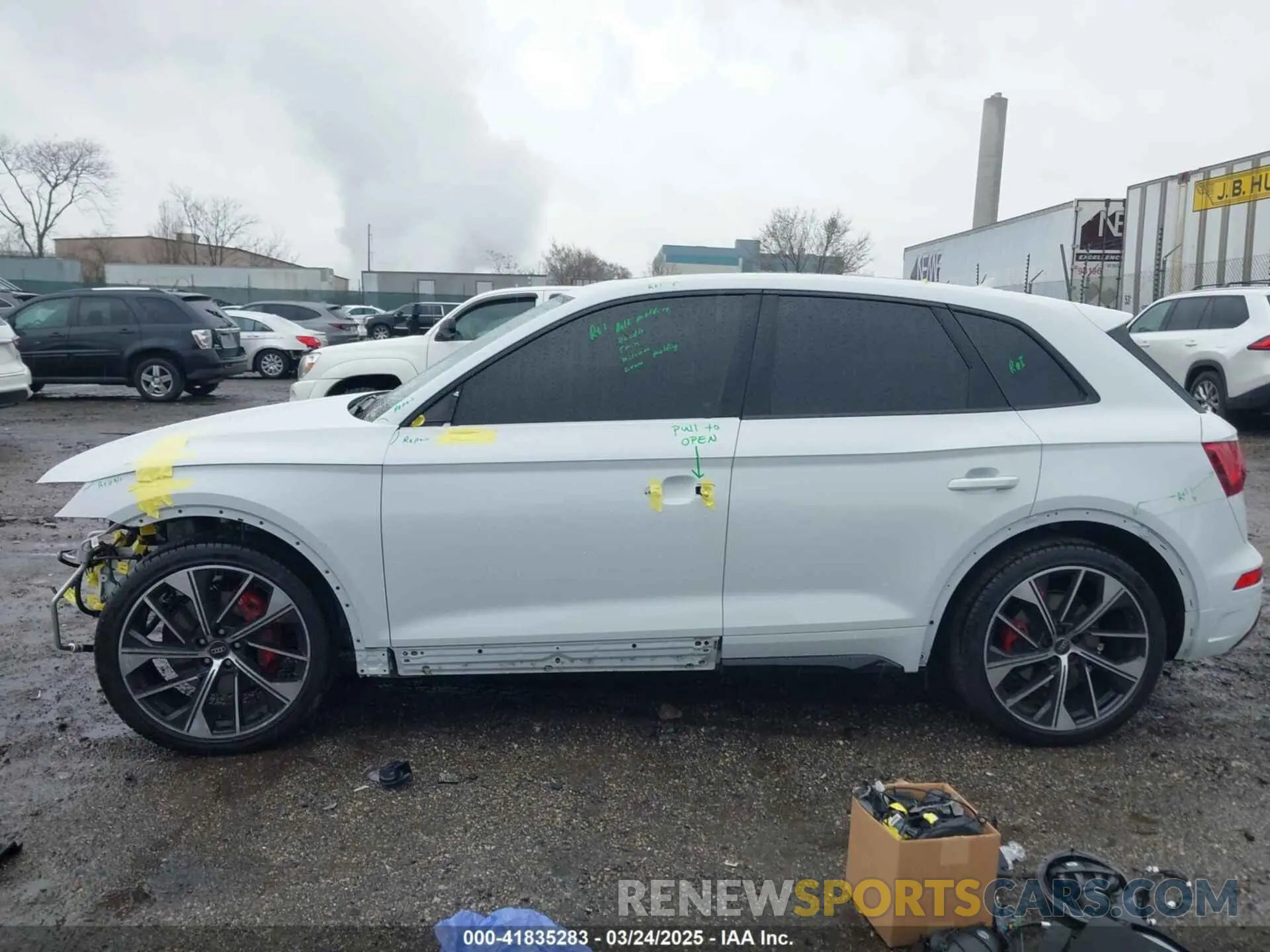 13 Photograph of a damaged car WA1B4AFY2R2016549 AUDI SQ5 2024