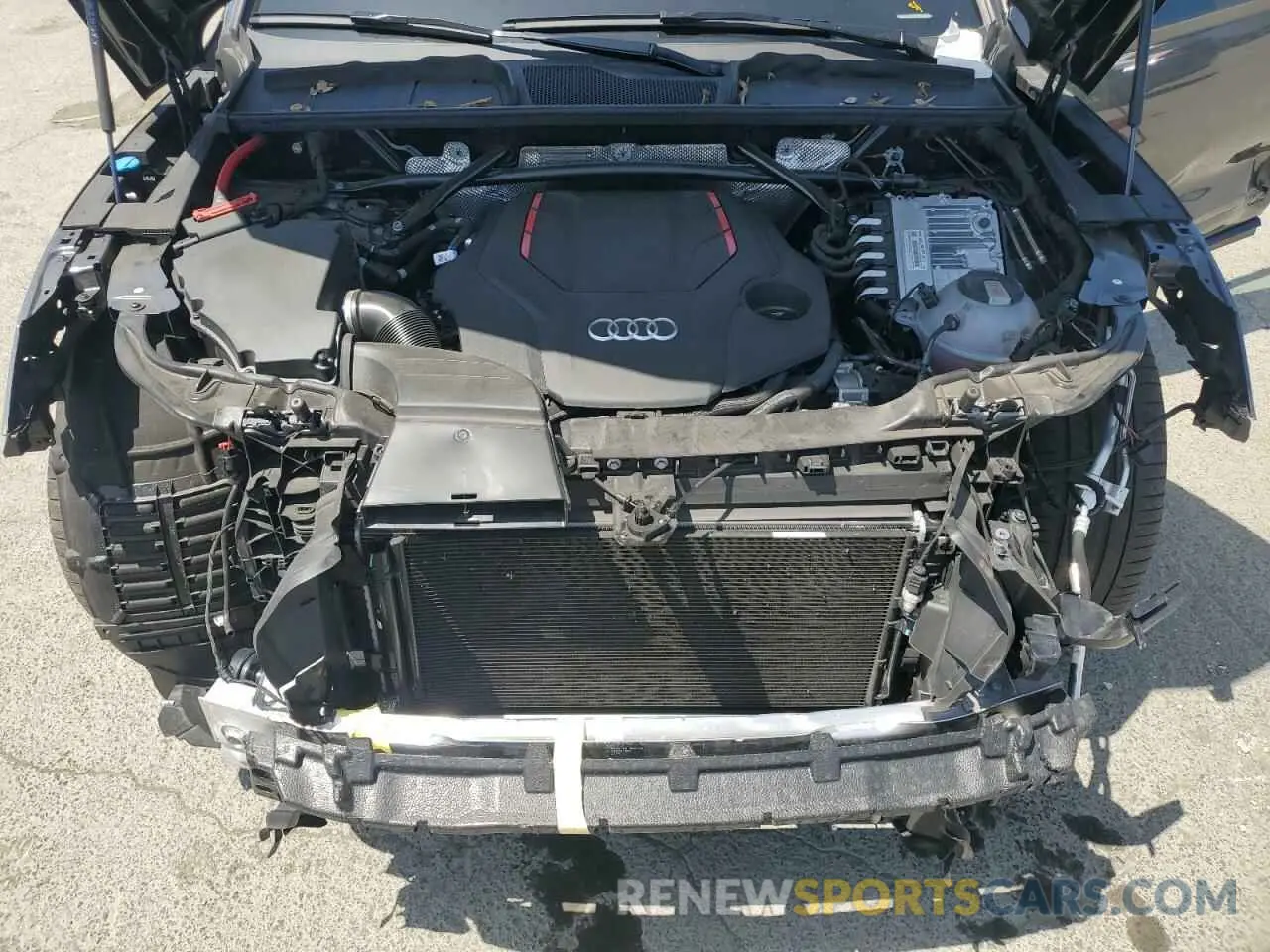 12 Photograph of a damaged car WA1B4AFY3R2057790 AUDI SQ5 2024