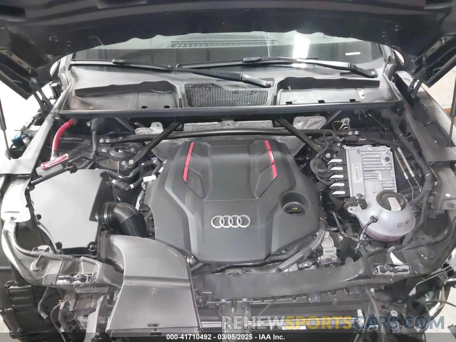 10 Photograph of a damaged car WA1B4AFY5R2063431 AUDI SQ5 2024