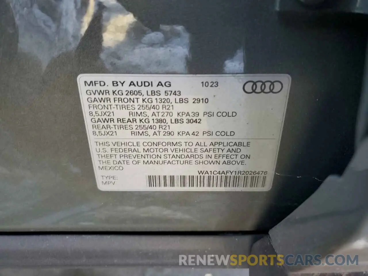 13 Photograph of a damaged car WA1C4AFY1R2026476 AUDI SQ5 2024