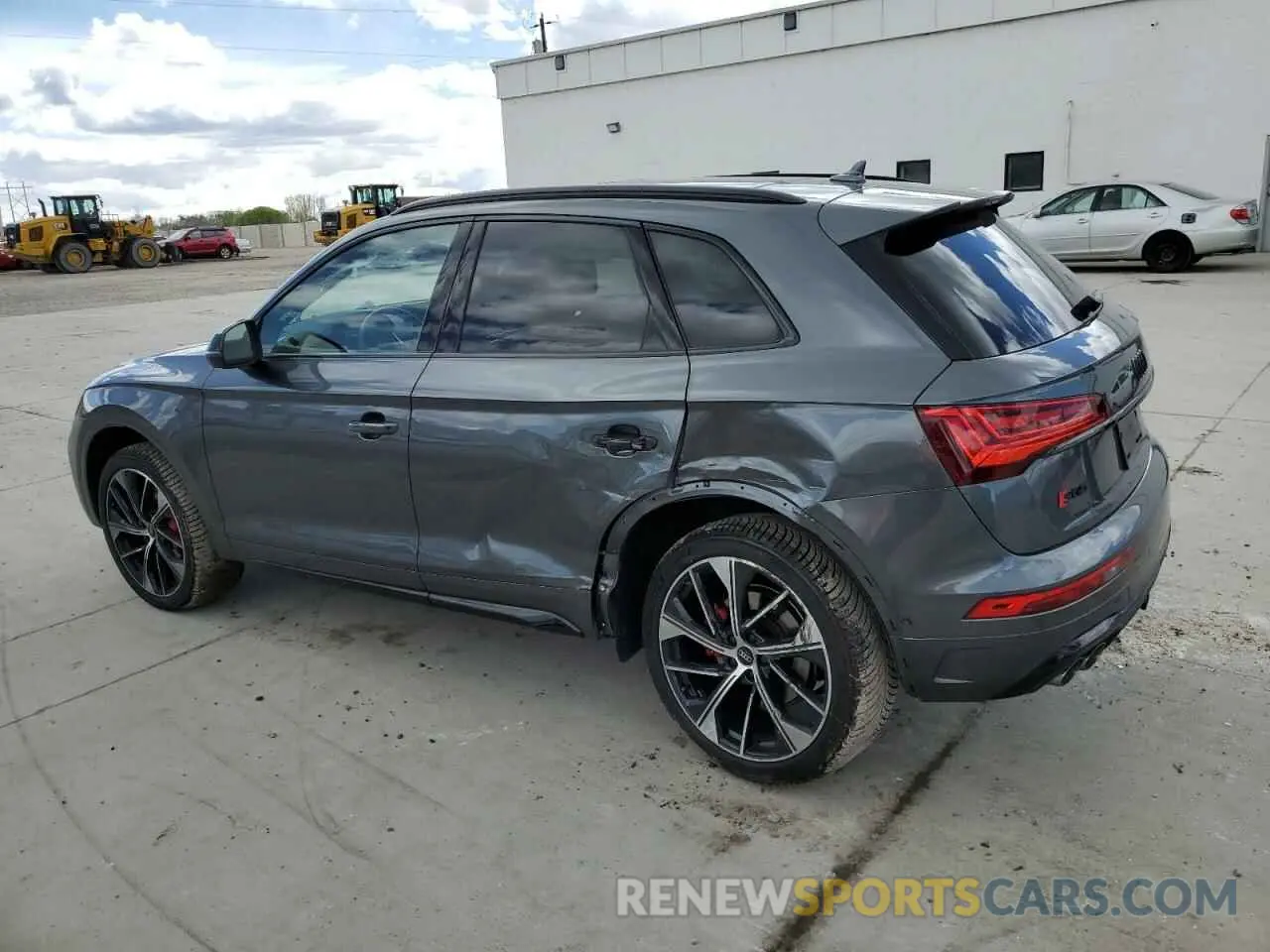 2 Photograph of a damaged car WA1C4AFY7R2062334 AUDI SQ5 2024
