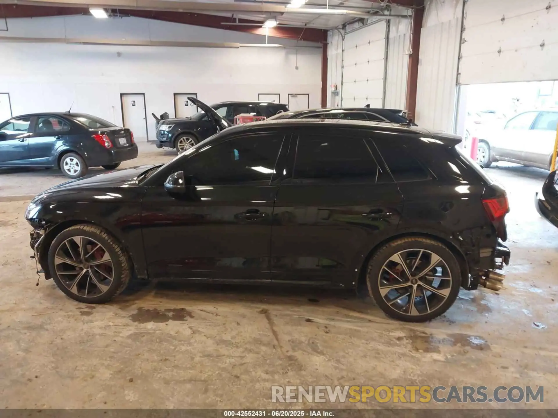 15 Photograph of a damaged car WA1C4BFY9R2050532 AUDI SQ5 2024