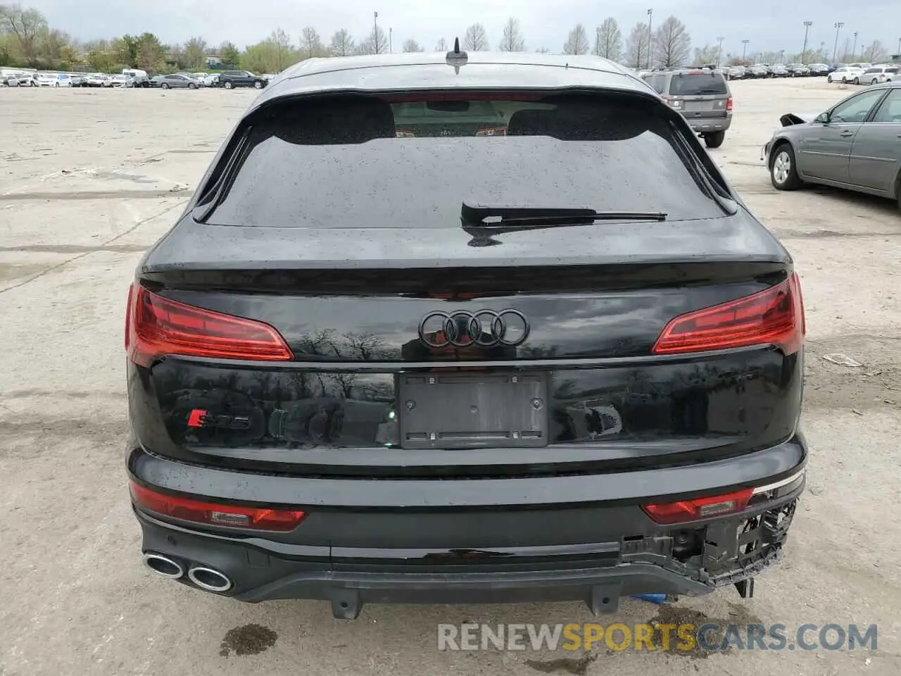 6 Photograph of a damaged car WA134BFYXM2068952 AUDI SQ5 SPORTB 2021