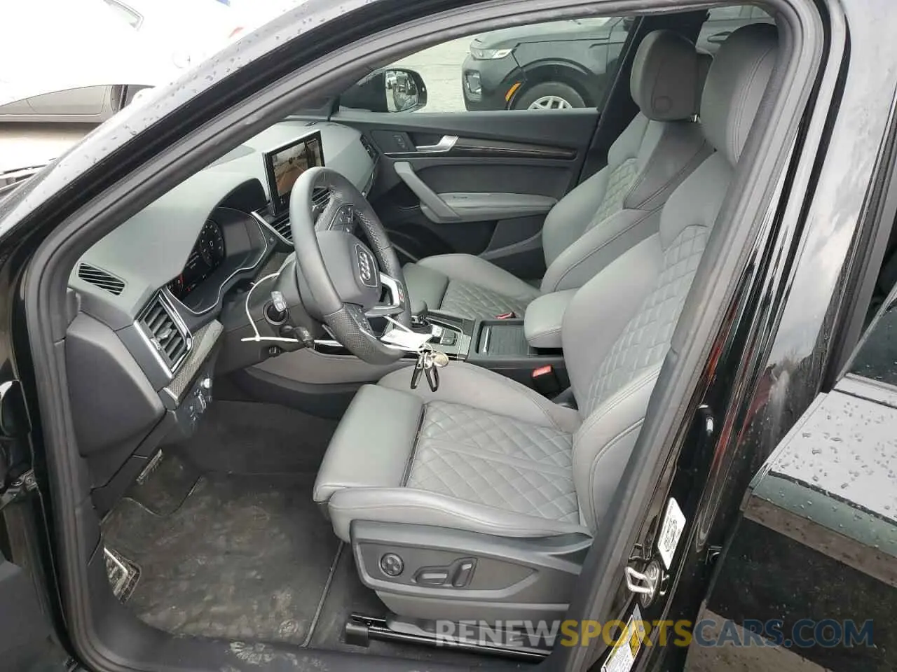 7 Photograph of a damaged car WA134BFYXM2068952 AUDI SQ5 SPORTB 2021