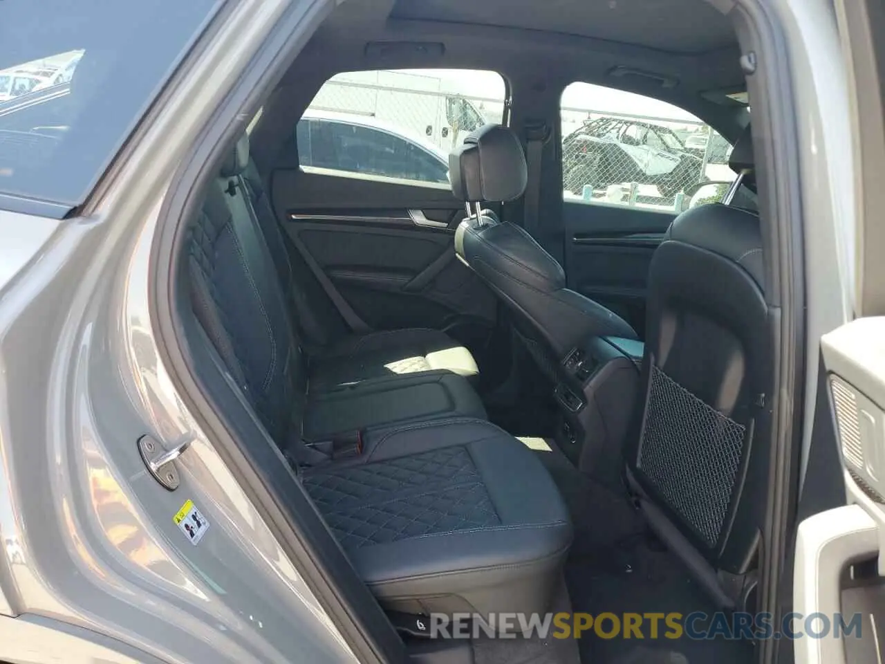 11 Photograph of a damaged car WA124AFY9N2032645 AUDI SQ5 SPORTB 2022
