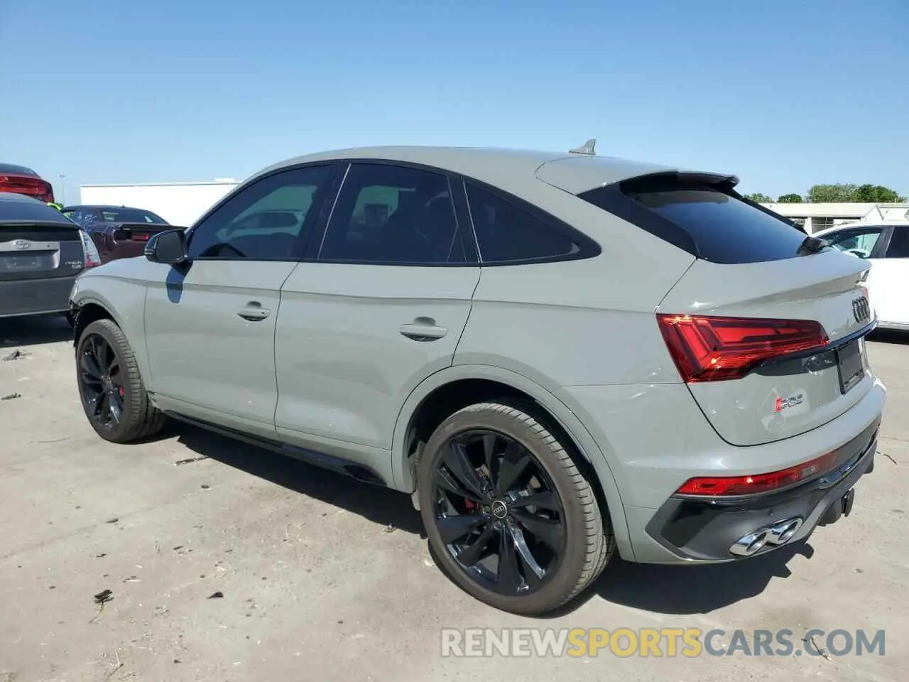 2 Photograph of a damaged car WA124AFY9N2032645 AUDI SQ5 SPORTB 2022