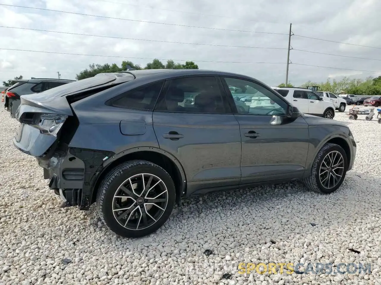 3 Photograph of a damaged car WA124AFY0P2143698 AUDI SQ5 SPORTB 2023