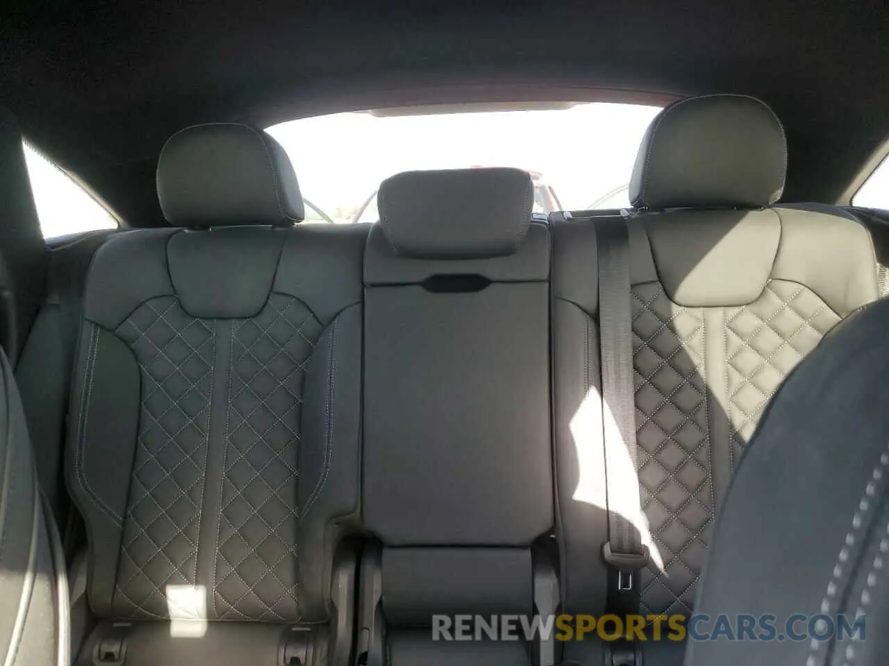 10 Photograph of a damaged car WA124AFY9P2187263 AUDI SQ5 SPORTB 2023