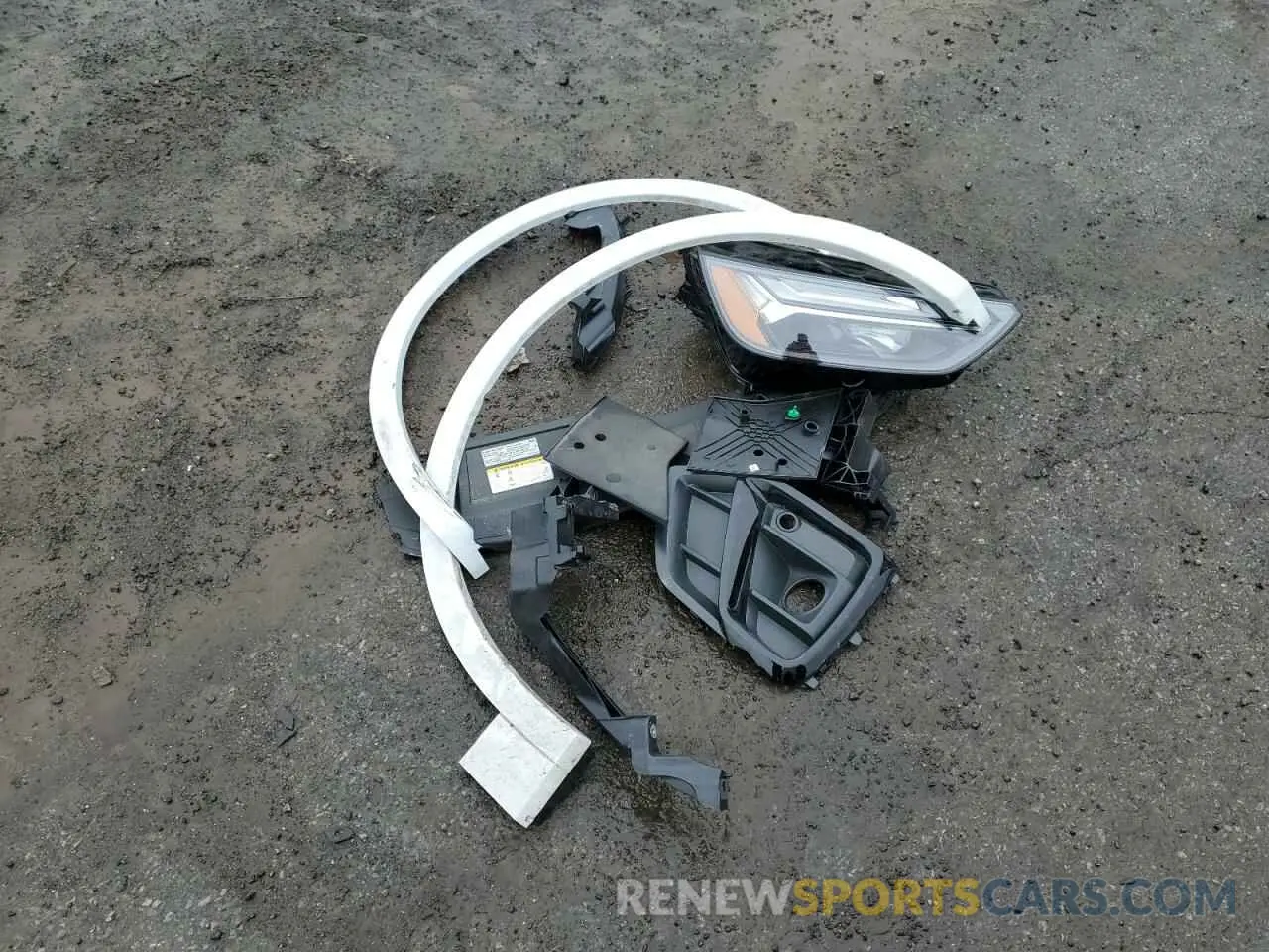 13 Photograph of a damaged car WA124AFY1R2012511 AUDI SQ5 SPORTB 2024