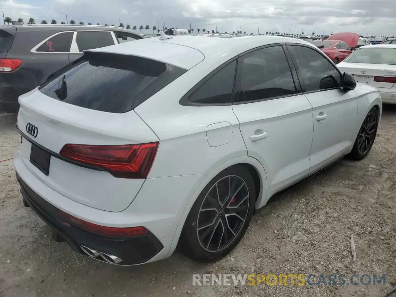 3 Photograph of a damaged car WA124AFY8R2021674 AUDI SQ5 SPORTB 2024