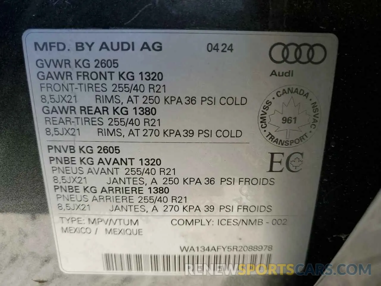 13 Photograph of a damaged car WA134AFY5R2088978 AUDI SQ5 SPORTB 2024