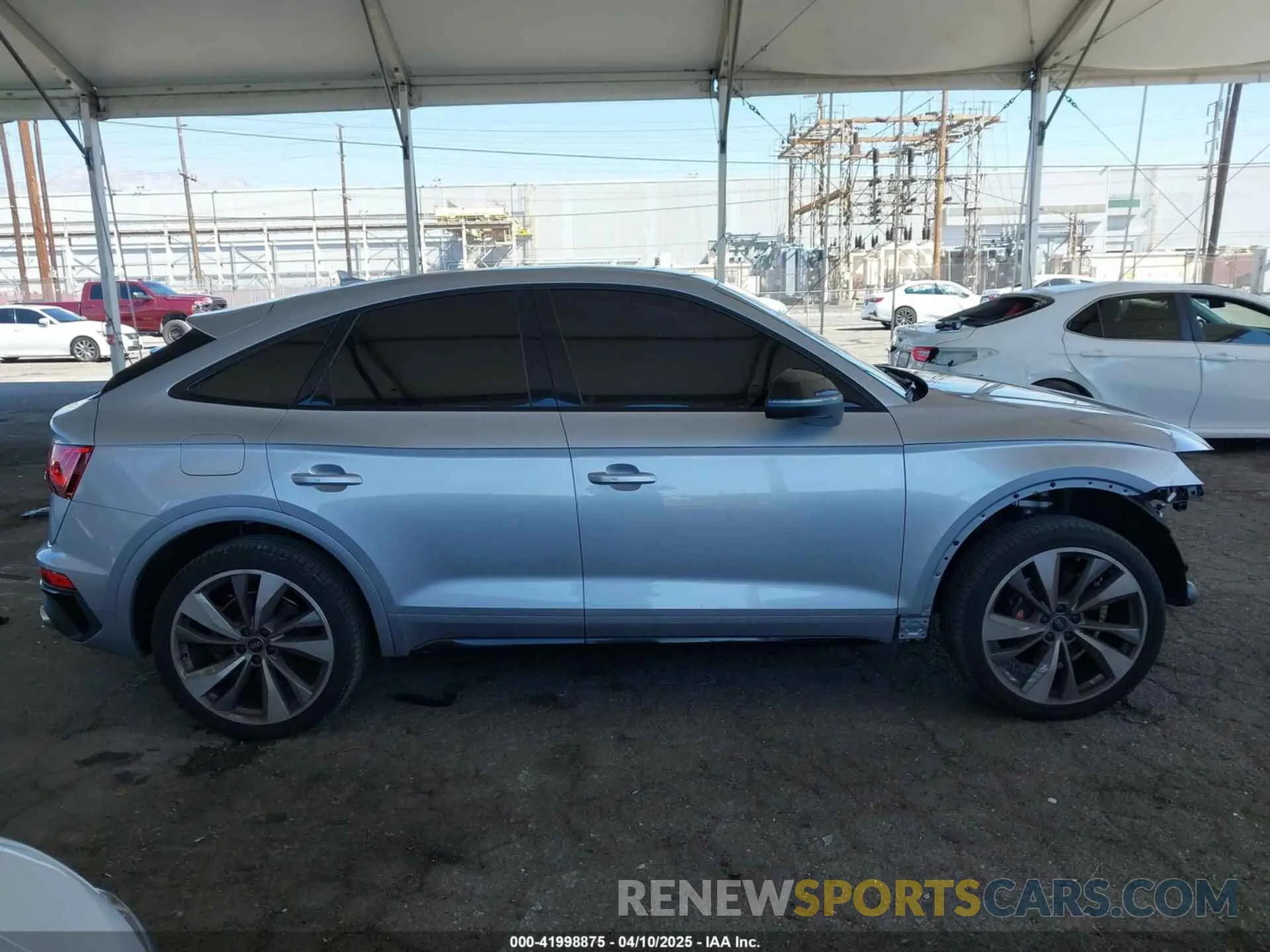 14 Photograph of a damaged car WA124AFY1P2033677 AUDI SQ5 SPORTBACK 2023