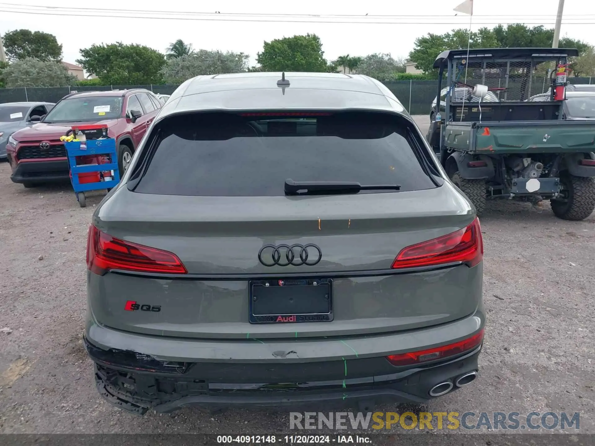 17 Photograph of a damaged car WA124AFY7P2070703 AUDI SQ5 SPORTBACK 2023