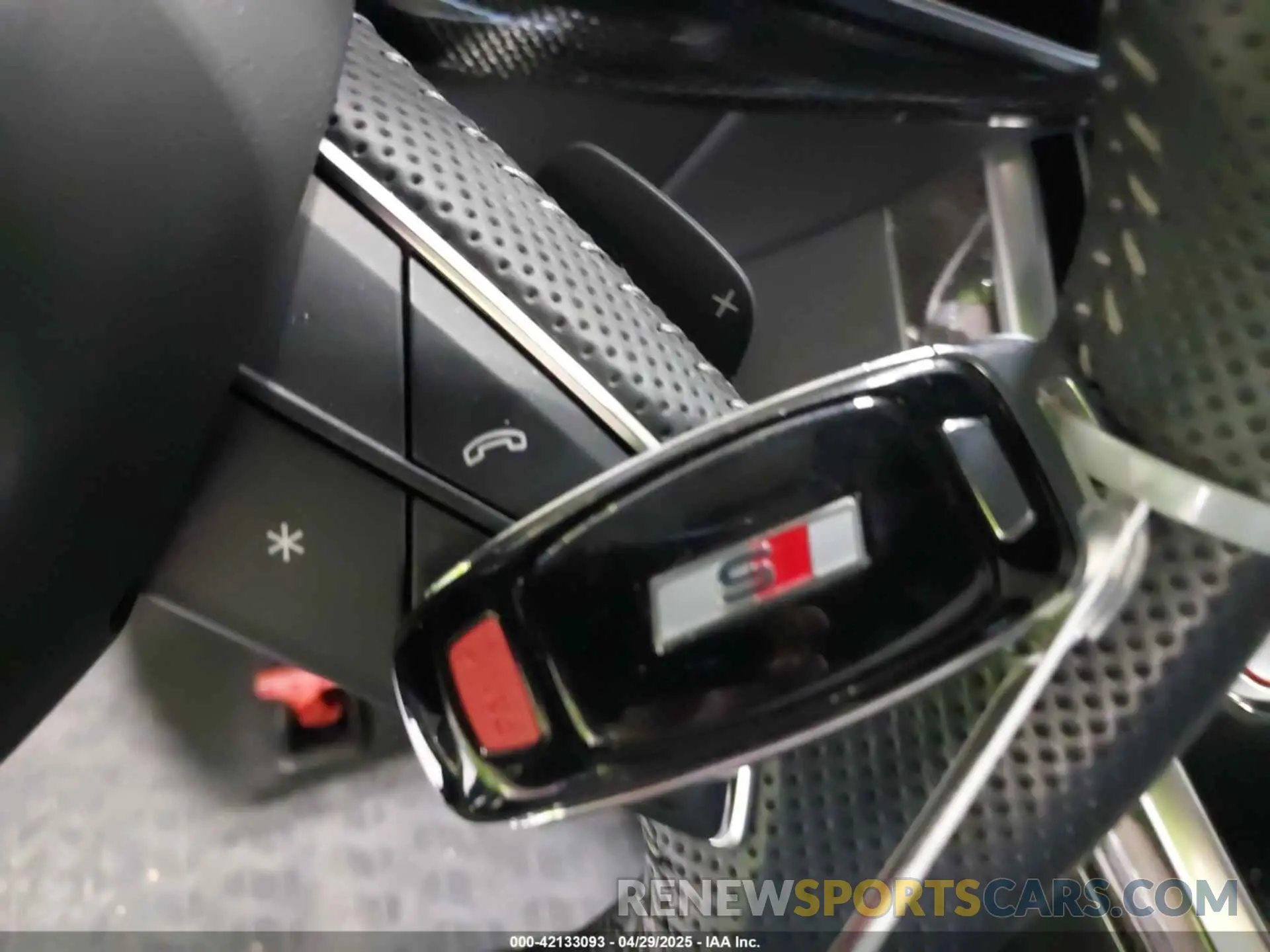 11 Photograph of a damaged car WA1VWAF73LD013508 AUDI SQ7 2020