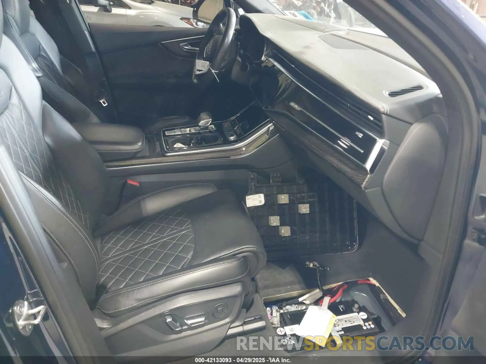 5 Photograph of a damaged car WA1VWAF73LD013508 AUDI SQ7 2020