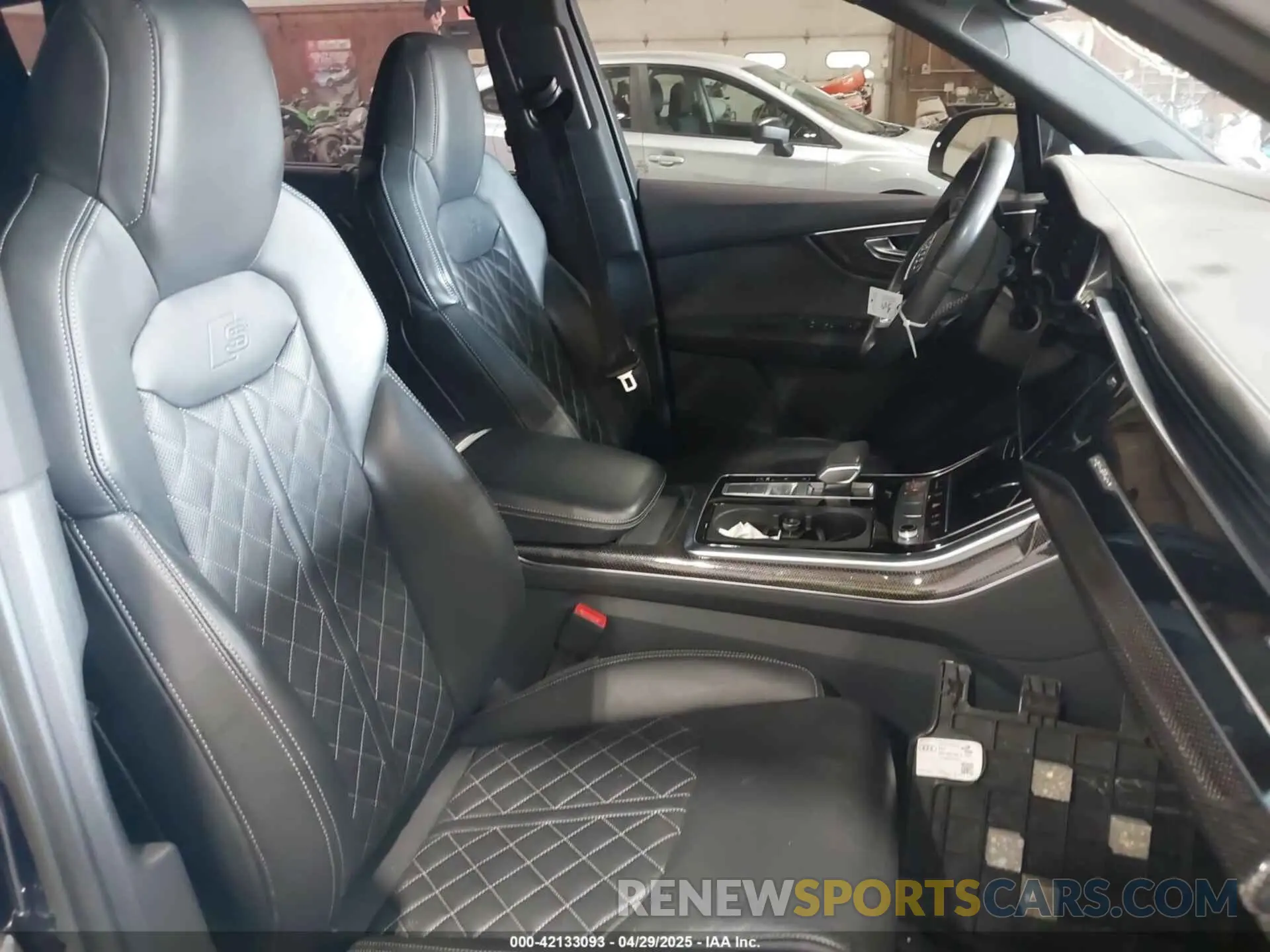 8 Photograph of a damaged car WA1VWAF73LD013508 AUDI SQ7 2020