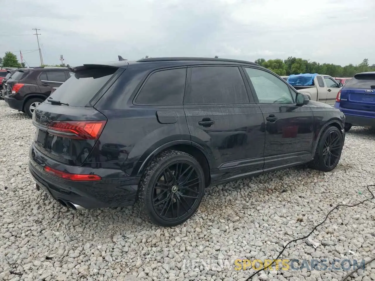 3 Photograph of a damaged car WA1VWAF74LD012965 AUDI SQ7 2020