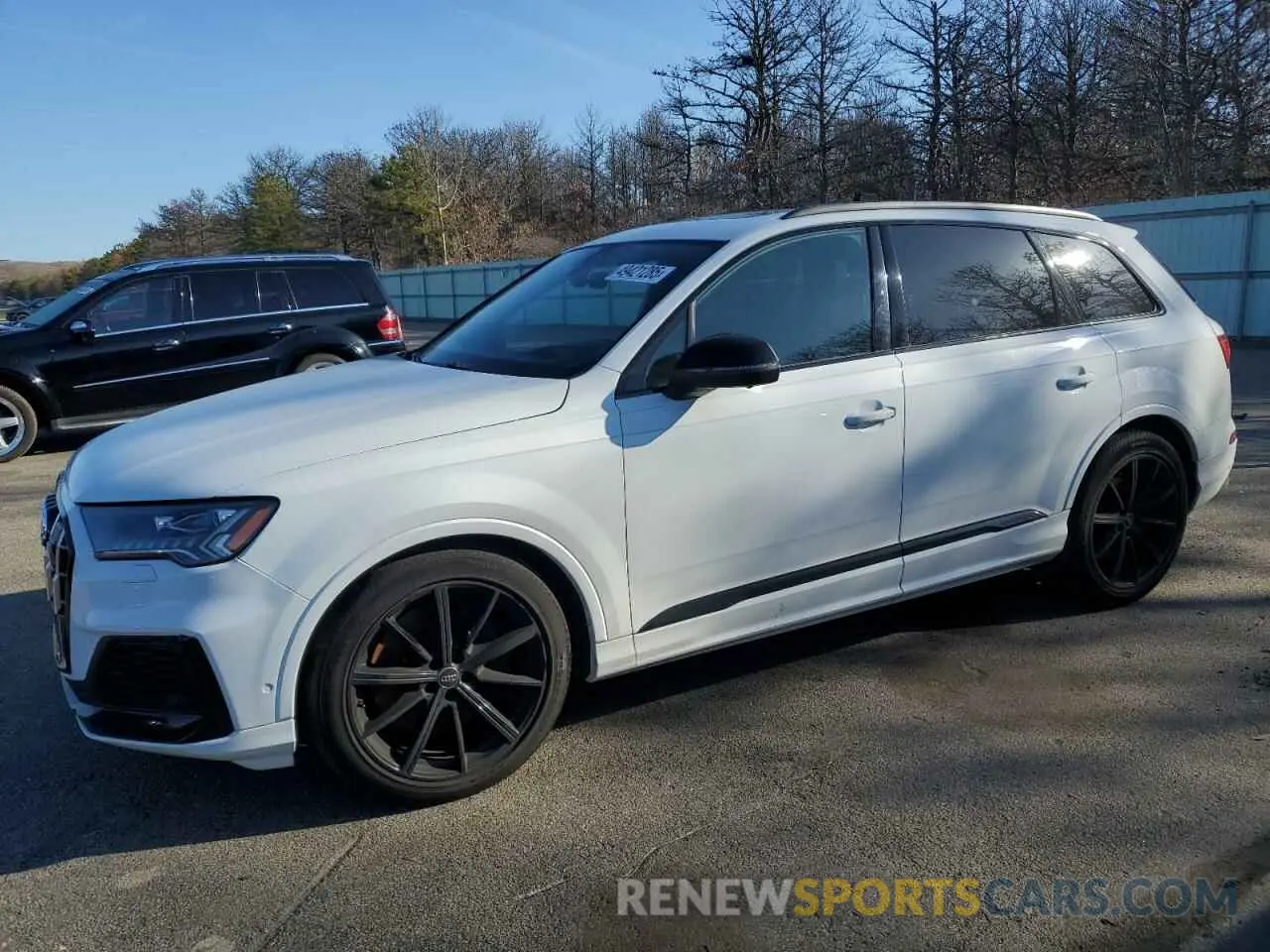 1 Photograph of a damaged car WA1VWAF75LD007631 AUDI SQ7 2020