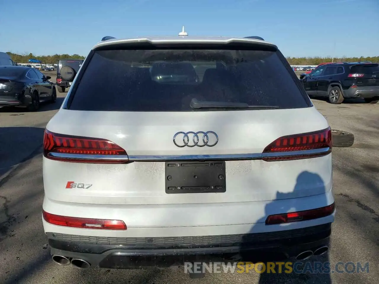 6 Photograph of a damaged car WA1VWAF75LD007631 AUDI SQ7 2020