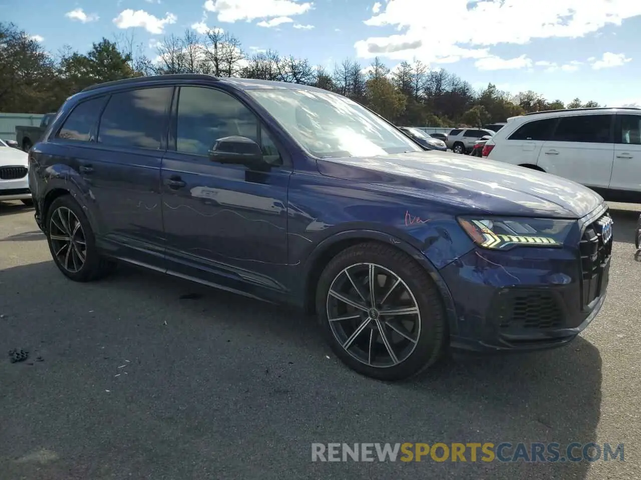 4 Photograph of a damaged car WA1AWBF73MD034266 AUDI SQ7 2021