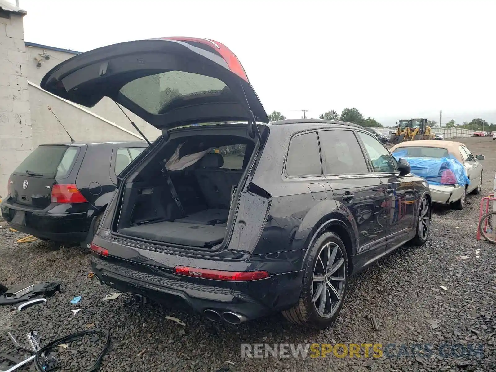 4 Photograph of a damaged car WA1AWBF75MD011278 AUDI SQ7 2021