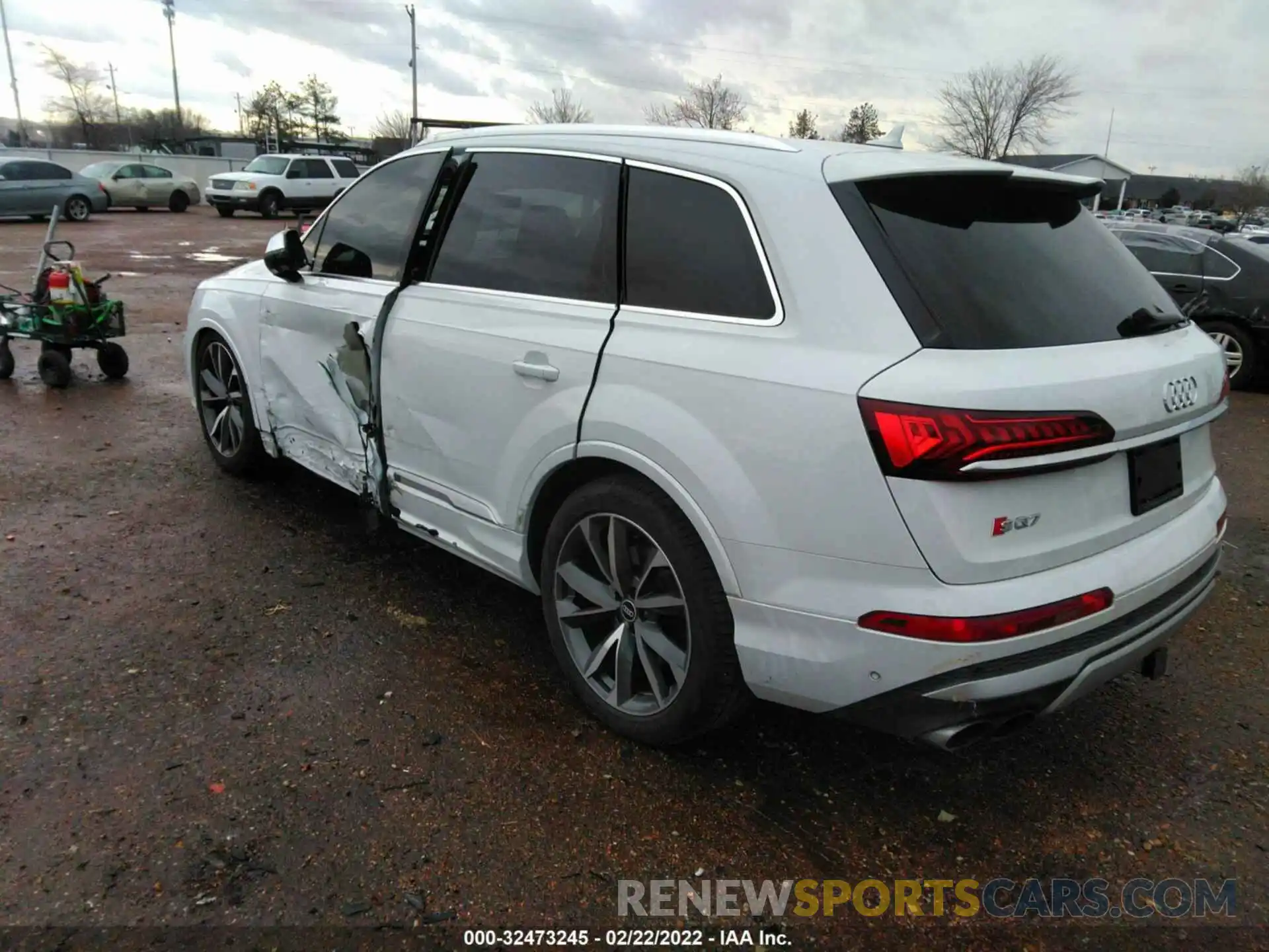 3 Photograph of a damaged car WA1AWBF79MD022655 AUDI SQ7 2021