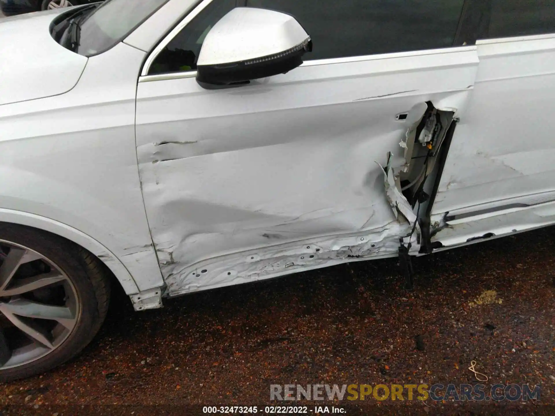 6 Photograph of a damaged car WA1AWBF79MD022655 AUDI SQ7 2021