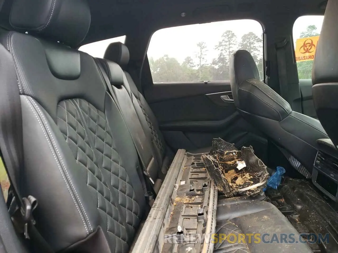 11 Photograph of a damaged car WA1VWBF70MD010573 AUDI SQ7 2021