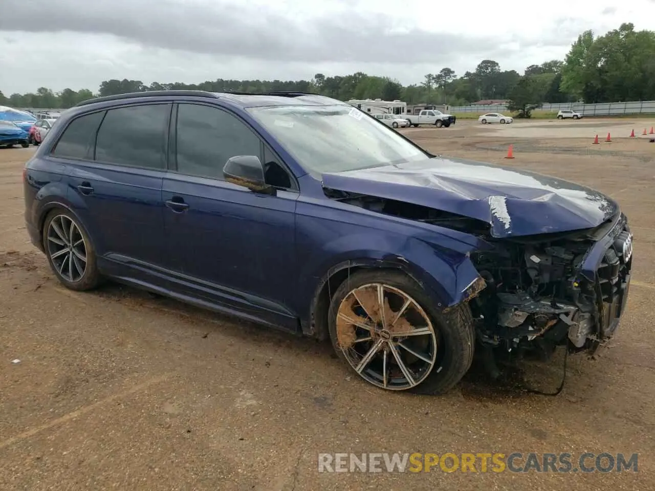 4 Photograph of a damaged car WA1VWBF70MD010573 AUDI SQ7 2021