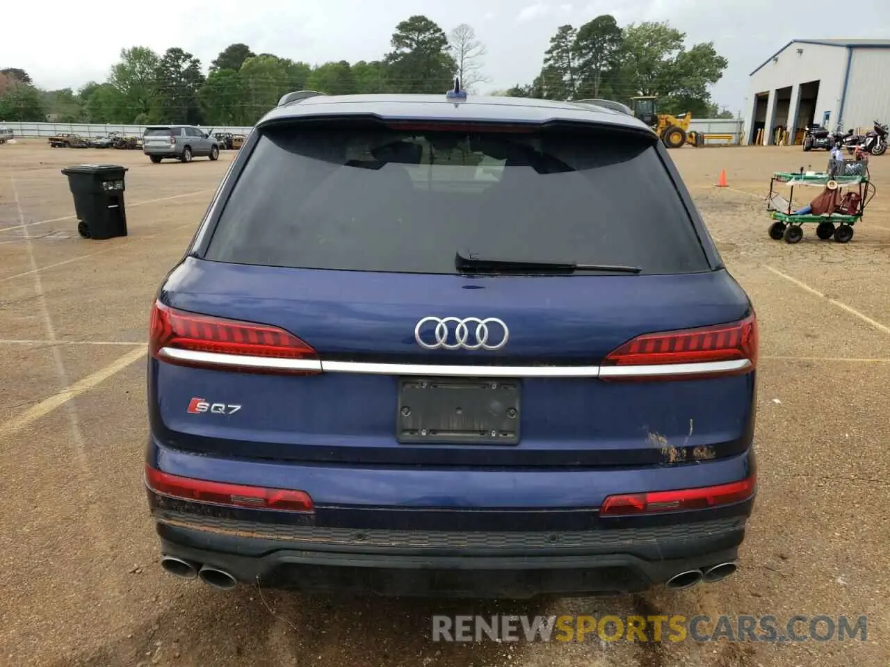 6 Photograph of a damaged car WA1VWBF70MD010573 AUDI SQ7 2021
