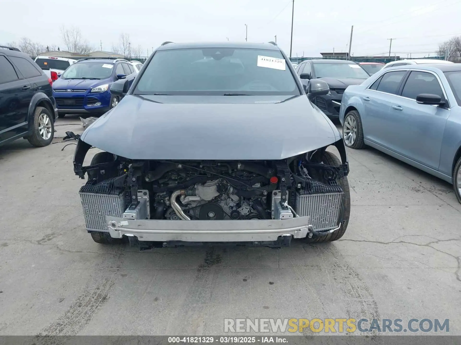 13 Photograph of a damaged car WA1VWBF74MD000533 AUDI SQ7 2021