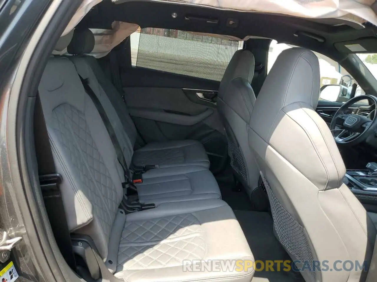 10 Photograph of a damaged car WA1AWBF77ND009064 AUDI SQ7 2022