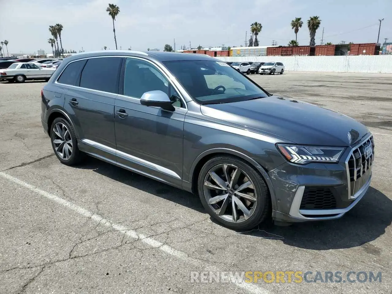4 Photograph of a damaged car WA1AWBF77ND009064 AUDI SQ7 2022