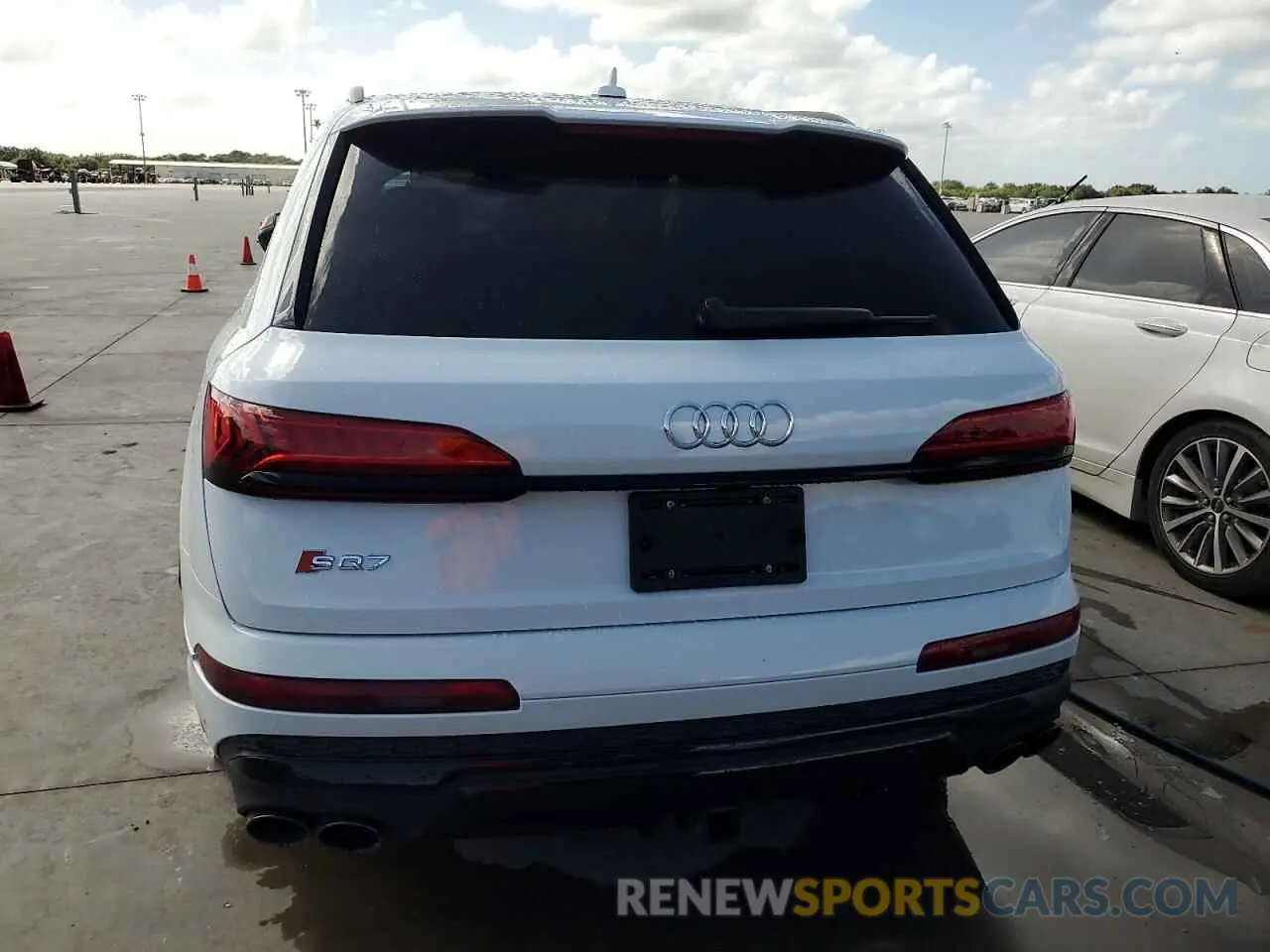 6 Photograph of a damaged car WA1VWBF79PD030163 AUDI SQ7 2023