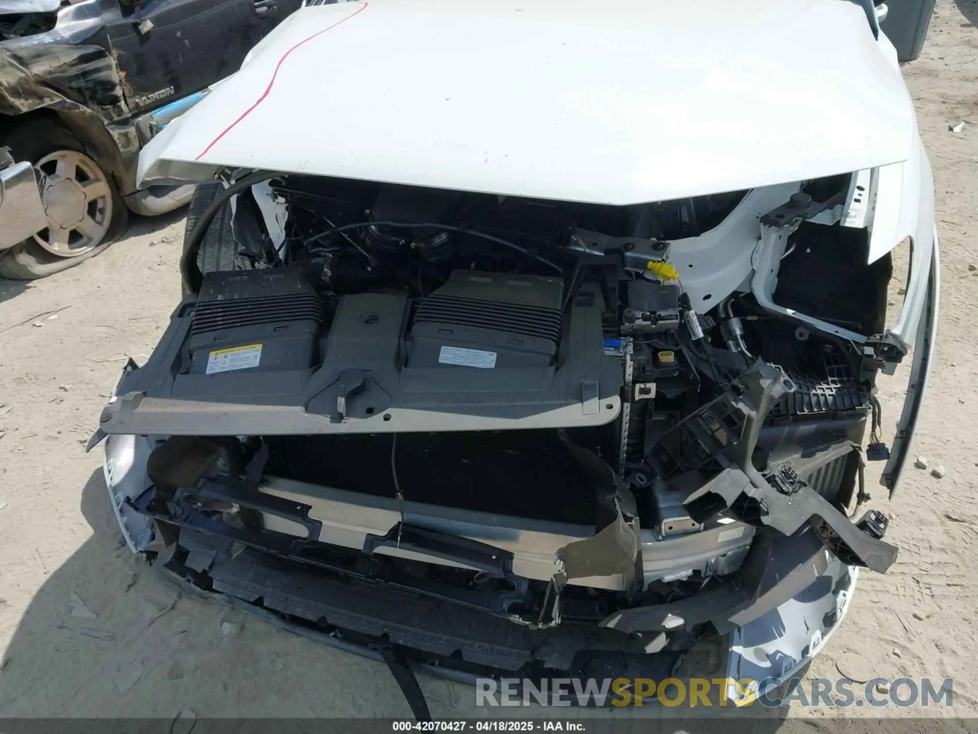 6 Photograph of a damaged car WA1AWBF7XSD002704 AUDI SQ7 2025