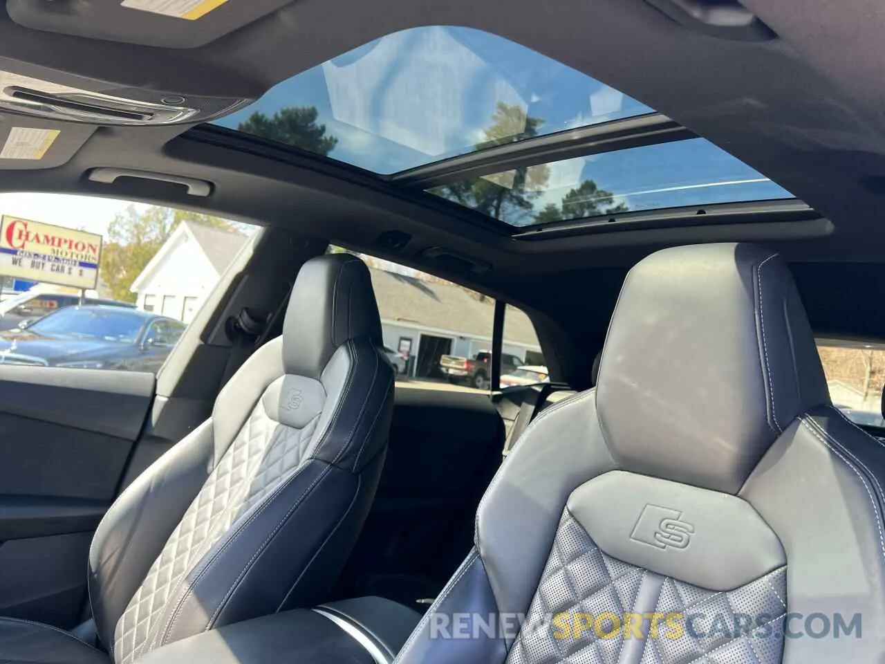 9 Photograph of a damaged car WA1AWAF13LD022753 AUDI SQ8 2020