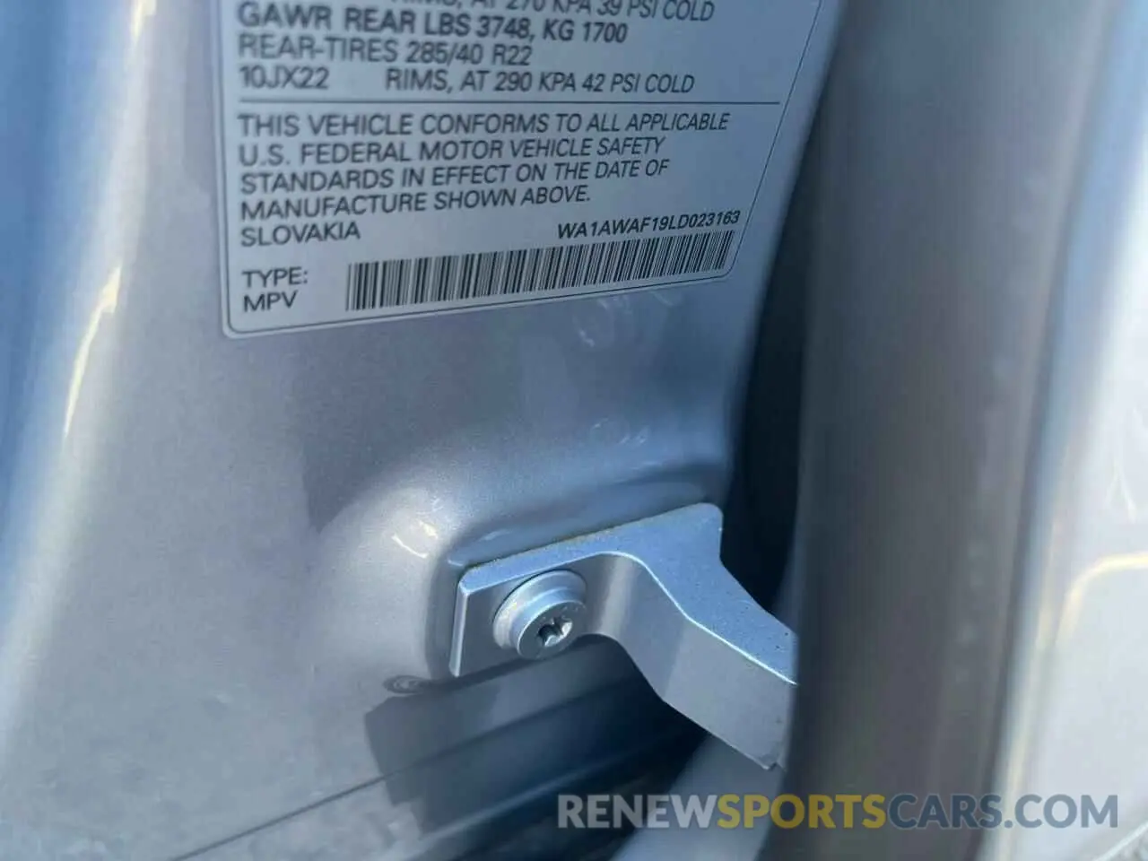 10 Photograph of a damaged car WA1AWAF19LD023163 AUDI SQ8 2020