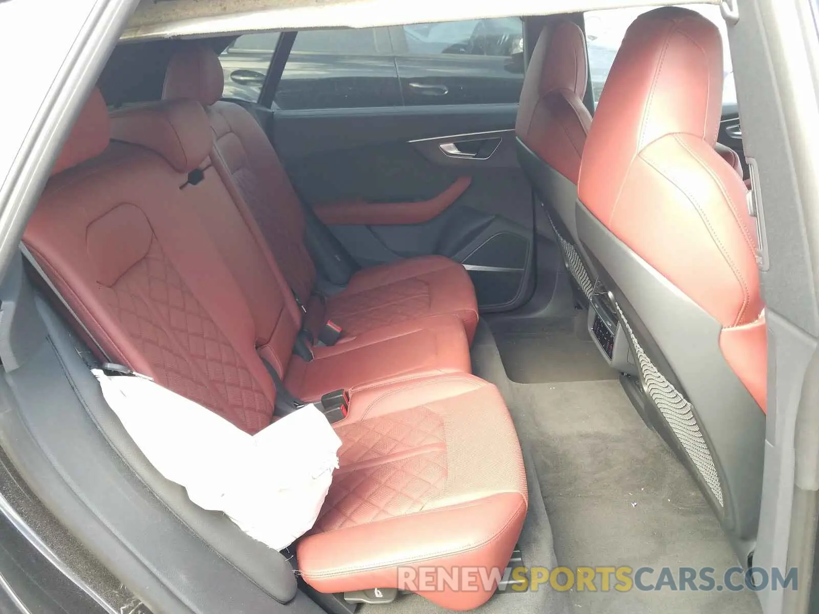 6 Photograph of a damaged car WA1CWBF14MD008196 AUDI SQ8 2021