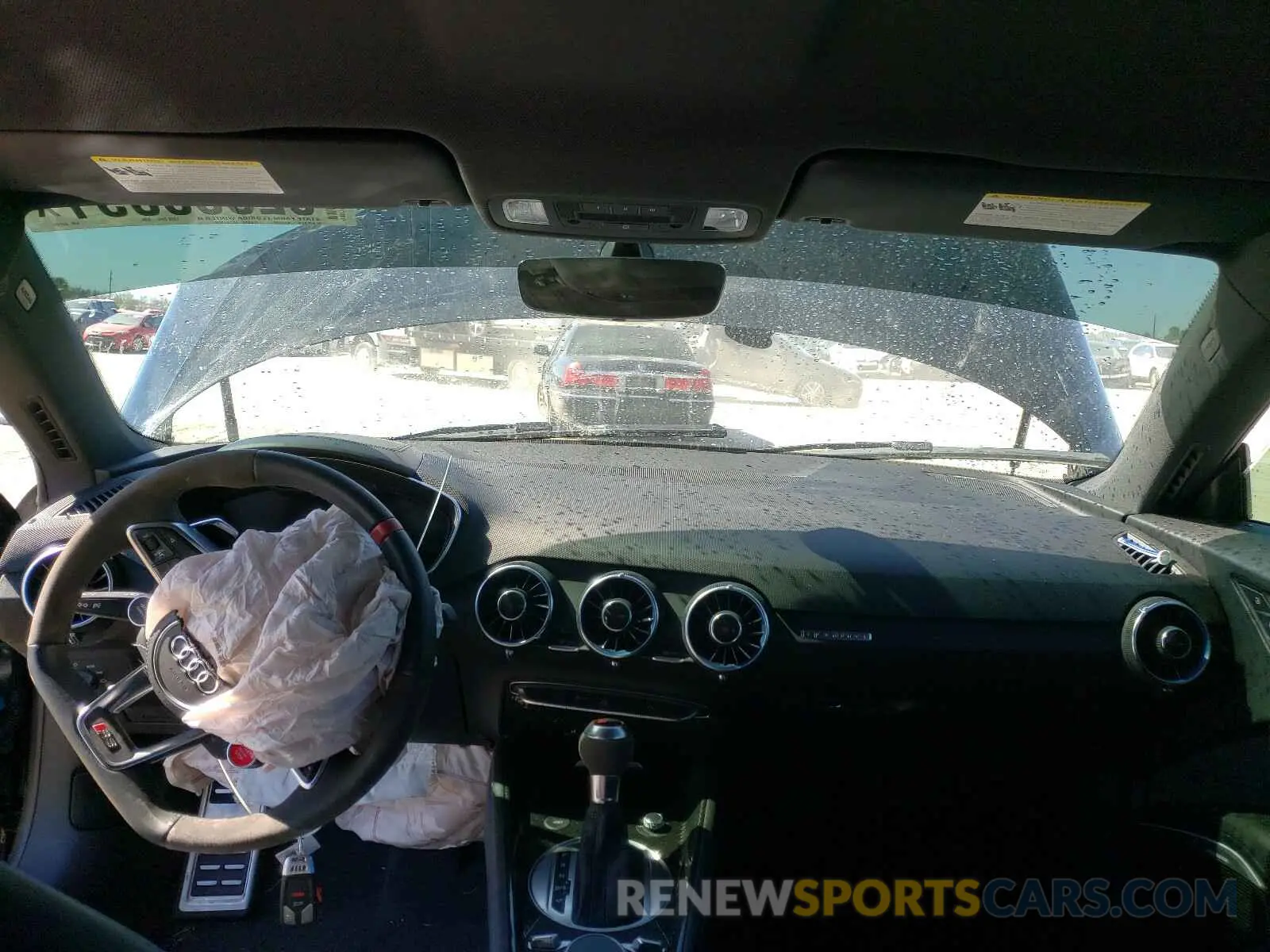 9 Photograph of a damaged car WUAASAFV5K1901114 AUDI TT 2019
