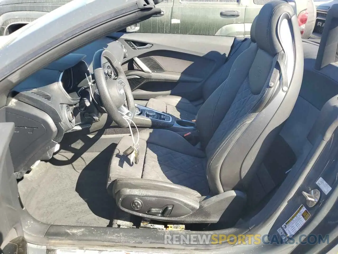 7 Photograph of a damaged car TRUTECFV1L1001052 AUDI TT 2020