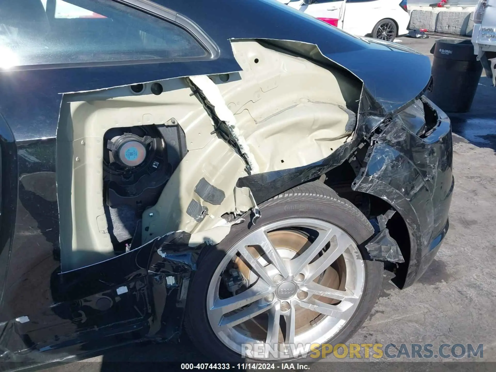 6 Photograph of a damaged car TRUAEAFV1N1002572 AUDI TT 2022